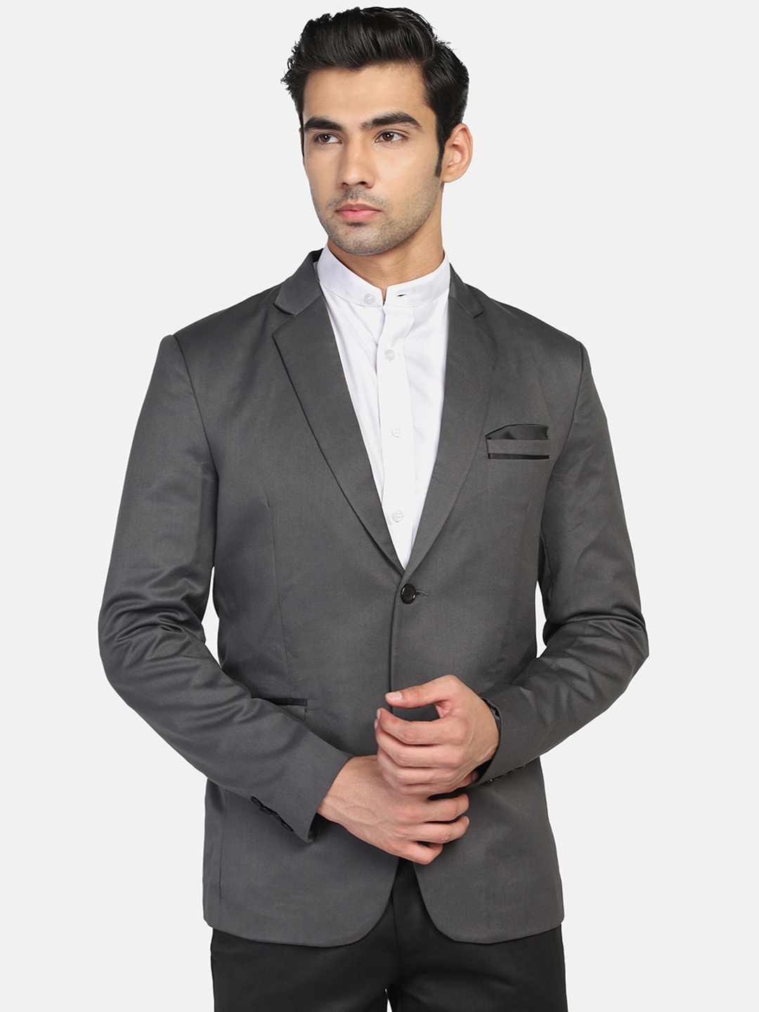 

TAHVO Men Solid Slim-Fit Single Breasted Blazers, Grey