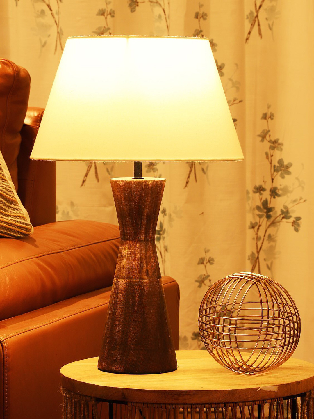 

The Decor Mart Solid Wooden Table Lamp With Shade, Brown