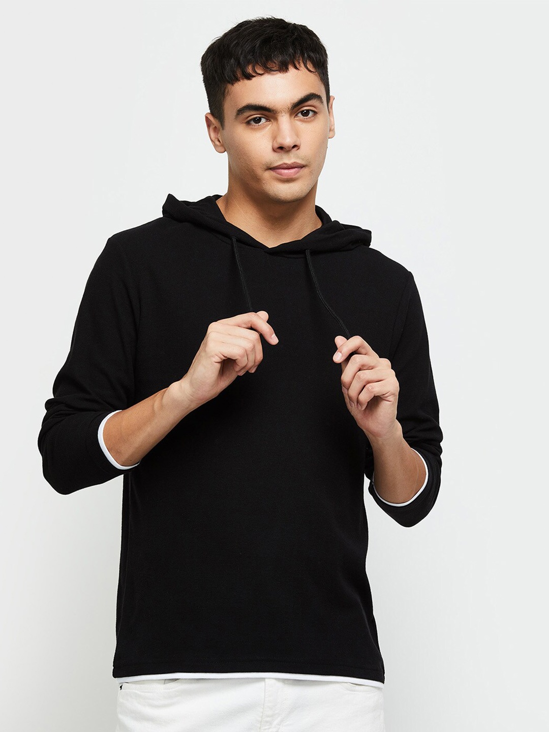 

max Men Solid Hooded T-shirt, Black