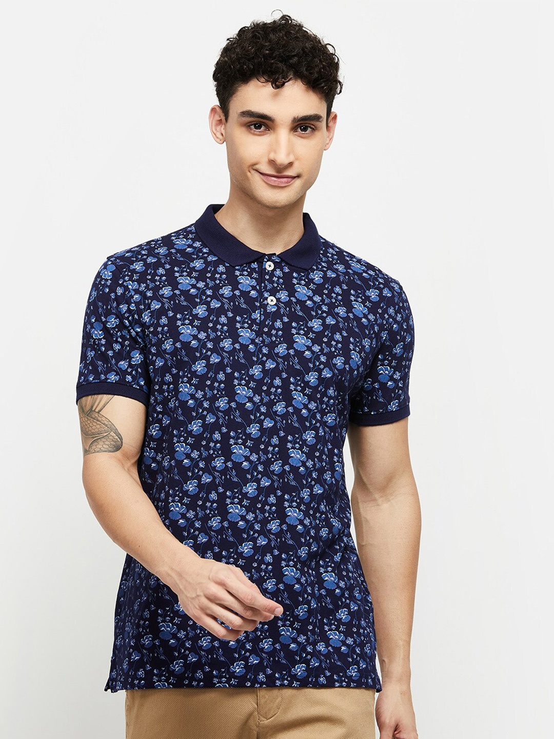 

max Men Floral Printed Polo Collar T-shirt, Blue