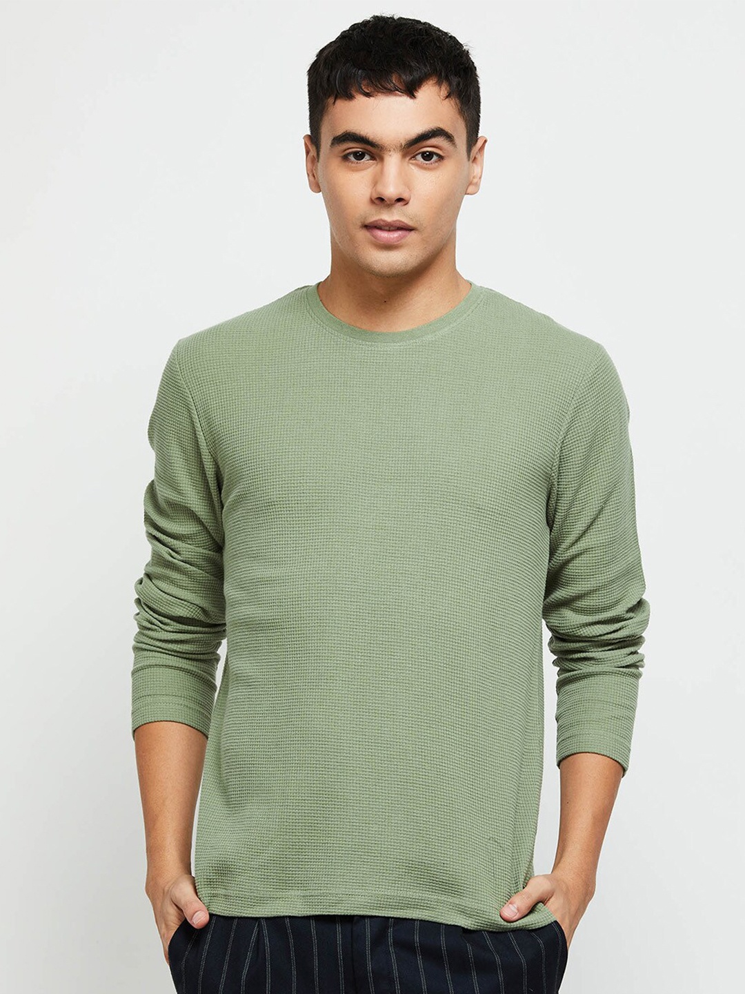 

max Men Solid Pure Cotton T-shirt, Green