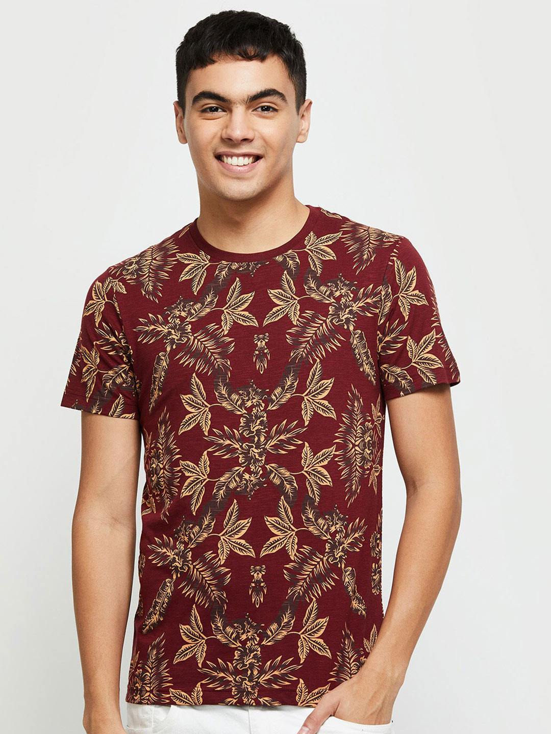 

max Men Printed T-shirt, Burgundy