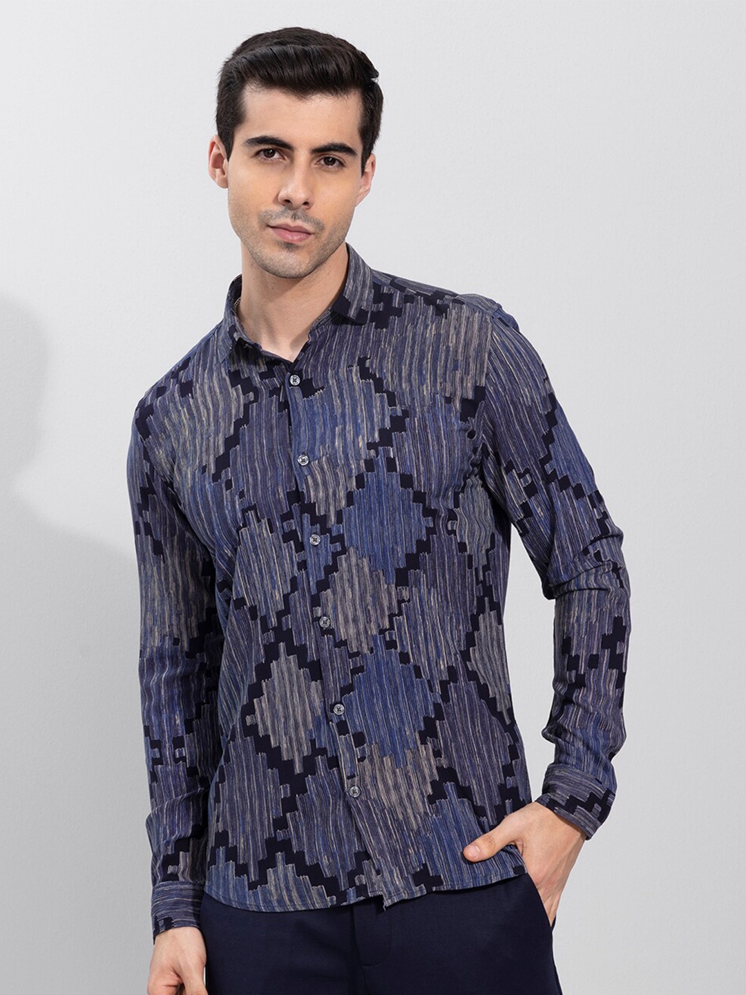 

Snitch Men Slim Fit Printed Casual Shirt, Blue