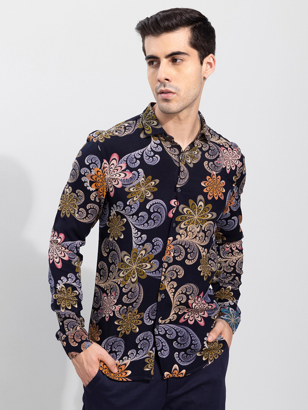 

Snitch Men Slim Fit Floral Printed Casual Cotton Shirt, Navy blue