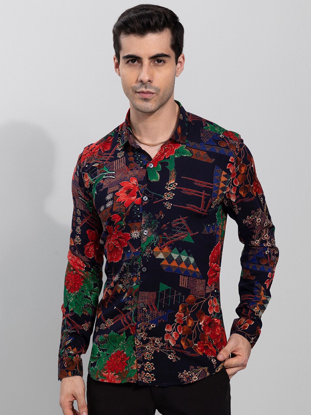 

Snitch Men Slim Fit Floral Printed Casual Shirt, Red