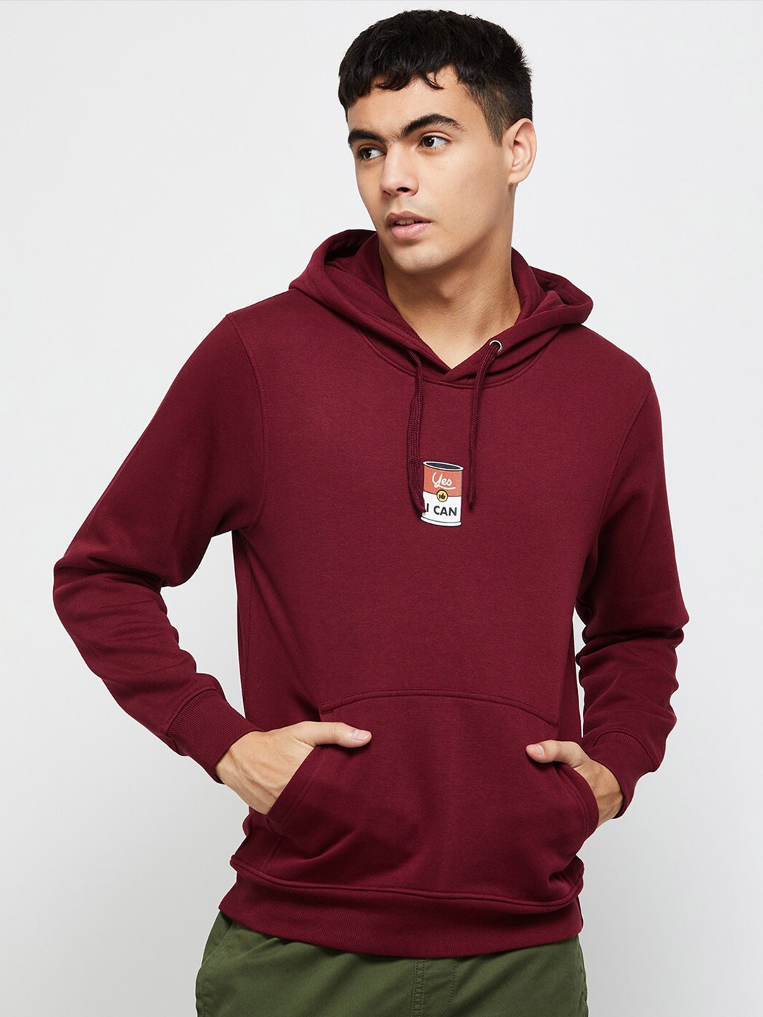 

max Men Solid Hooded Sweatshirt, Burgundy