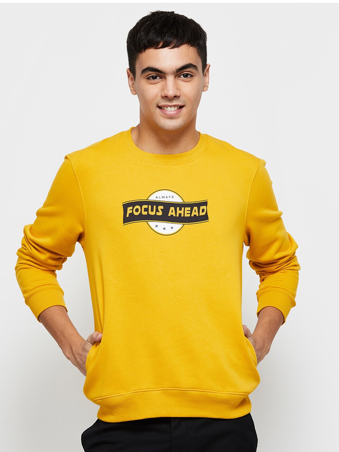 

max Men Yellow Printed Sweatshirt