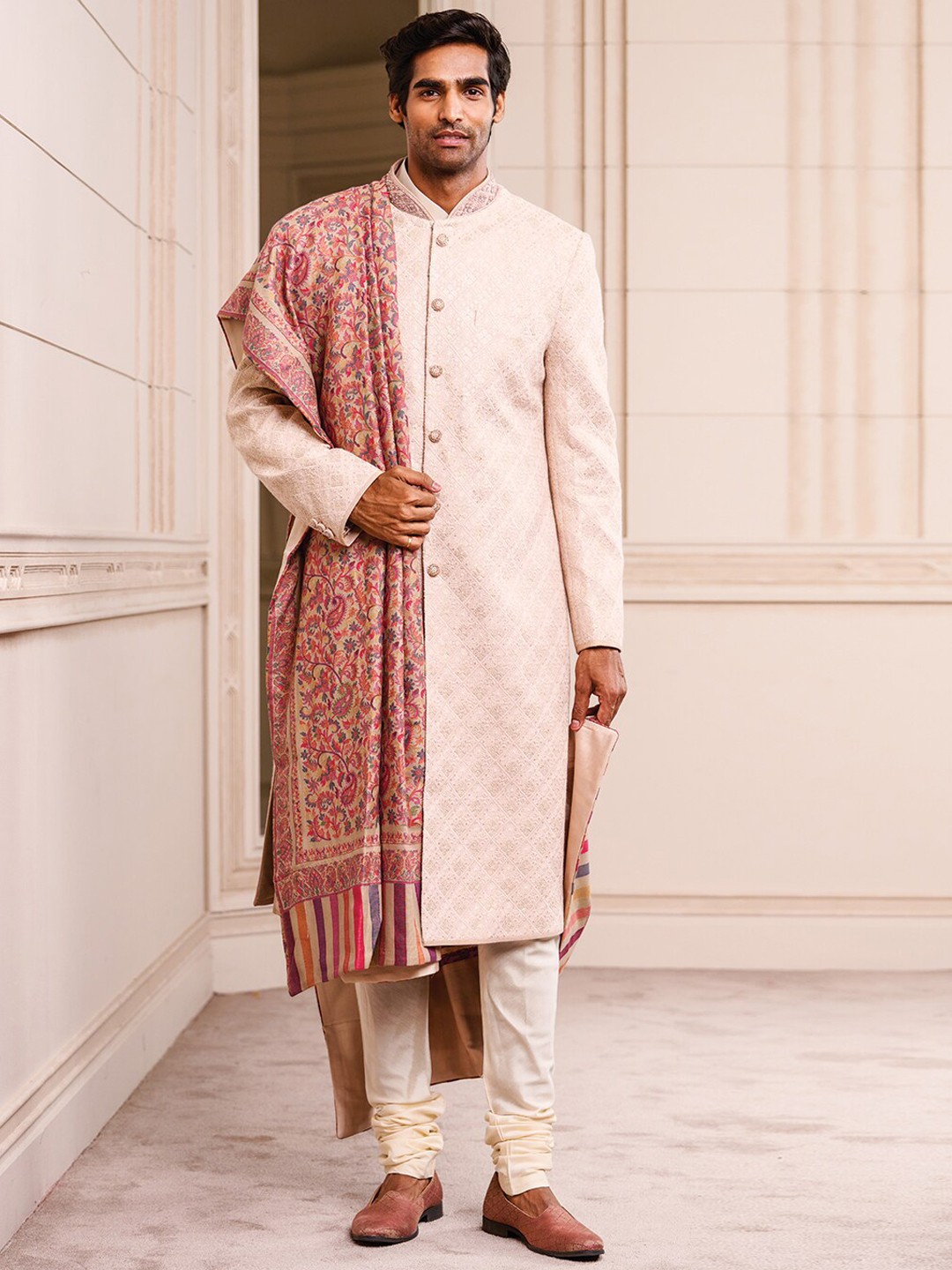 

Tasva Men Printed Sherwani, Cream