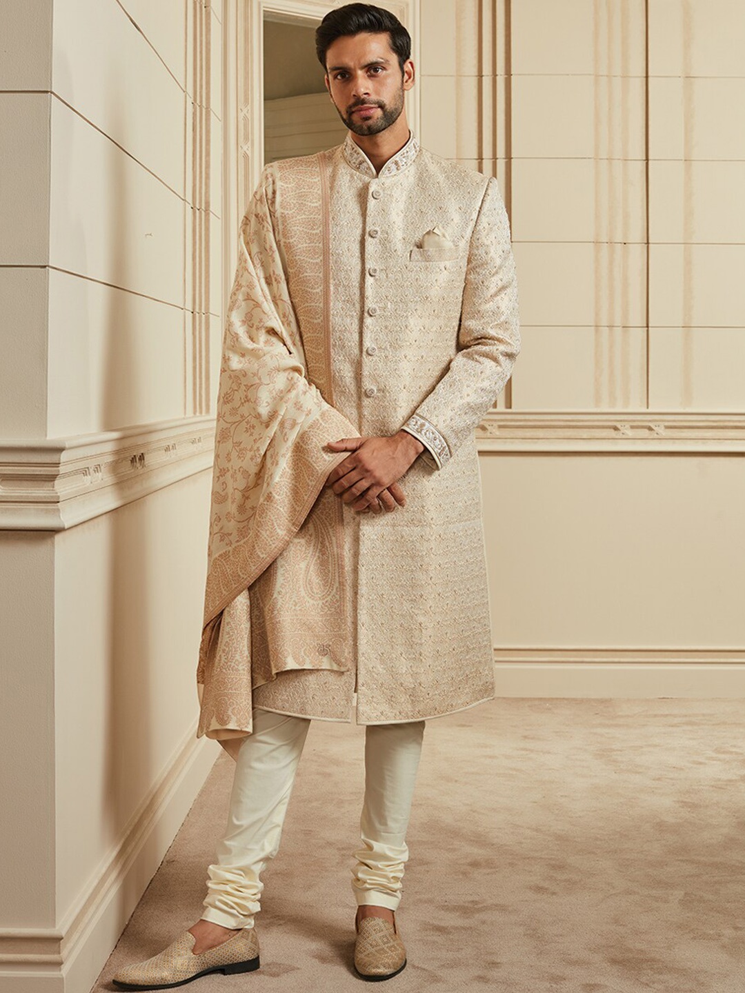 

Tasva Men Gold-Colured Woven Design Pearl Embroidered Brocade Sherwani Set With Dupatta