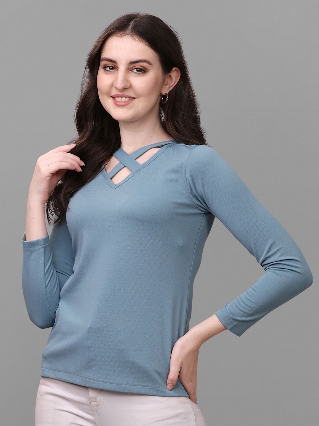 

VeBNoR Women Solid Cut Out Top, Blue