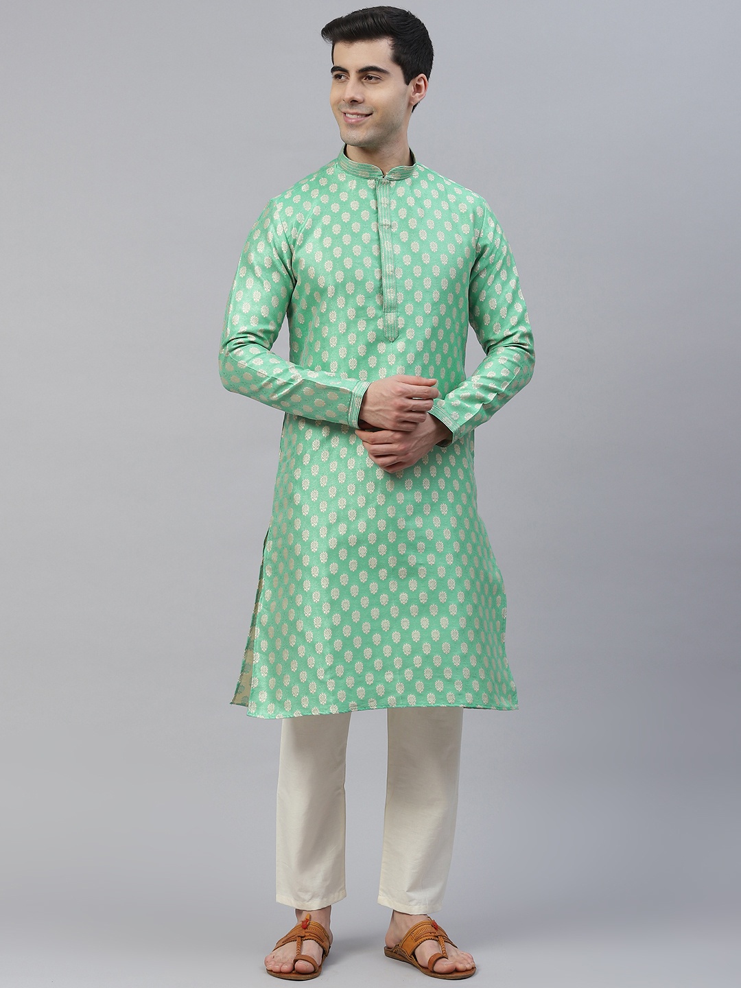 

Readiprint Fashions Men Green & Gold Jacquard Design Zari Straight Kurta Pyjamas