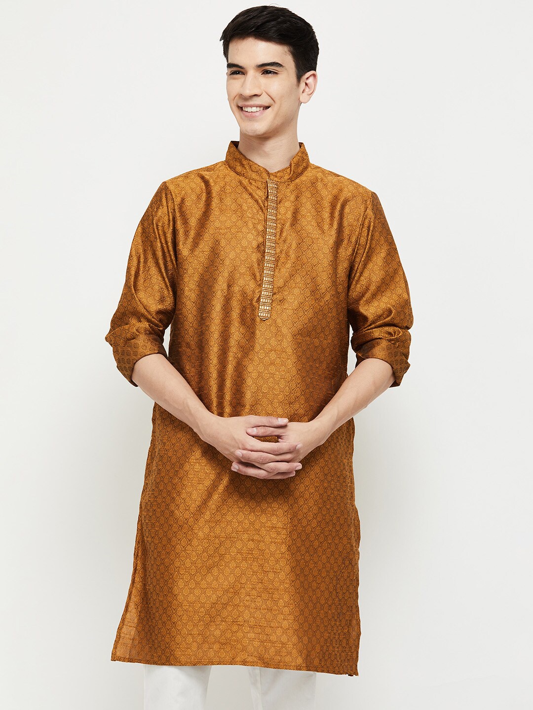 

max Men Thread Work Polyester Kurta, Gold