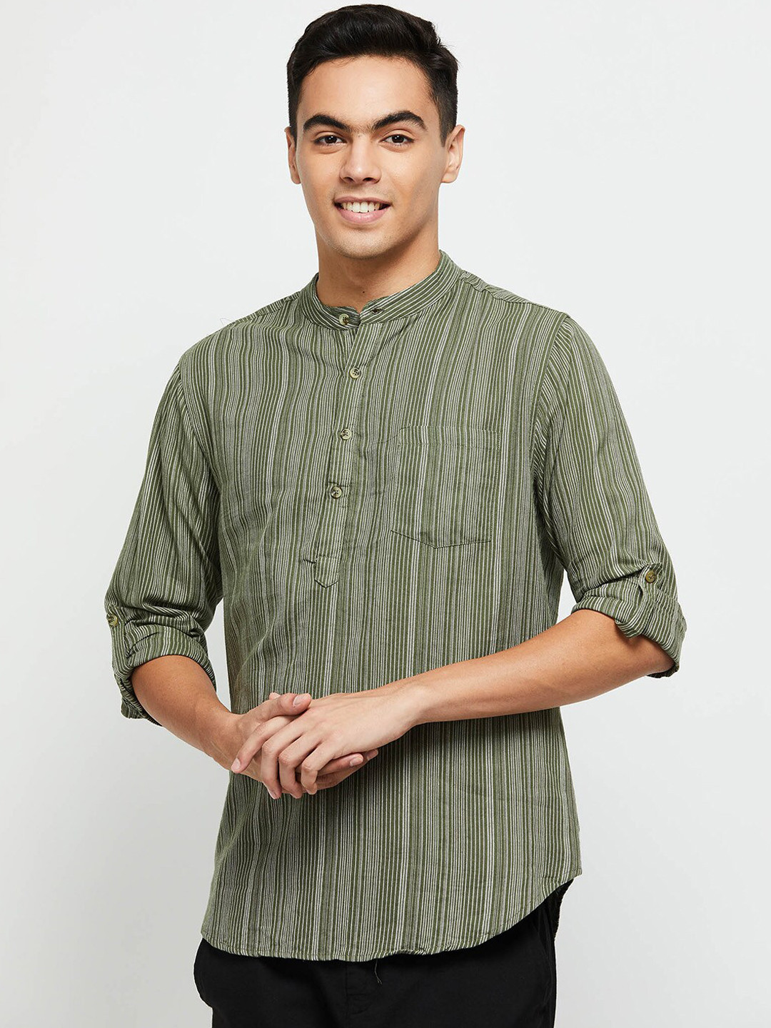 

MAX Men Striped Band Collar Slim Fit Short Kurta, Green