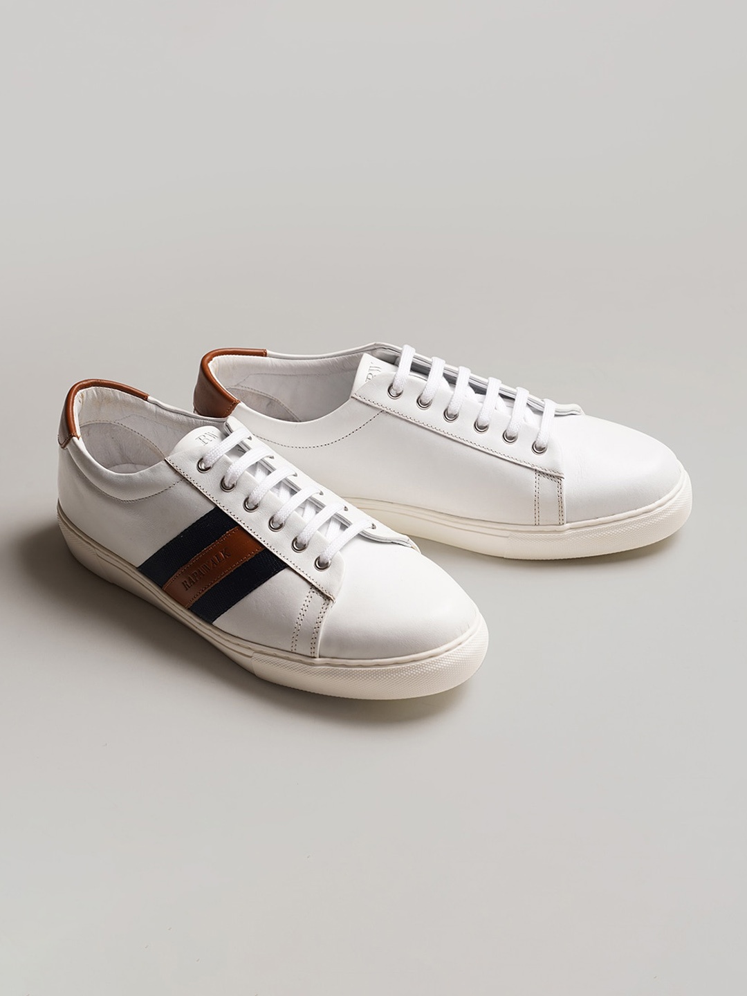 

RAPAWALK Men Striped Leather Sneakers, White