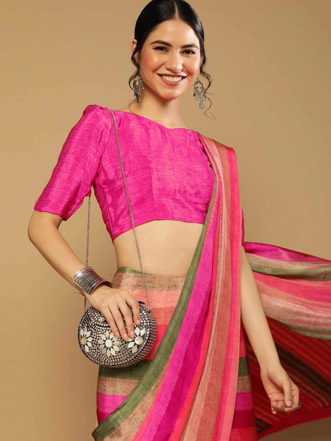 

Satrani Silk Blend Saree, Pink