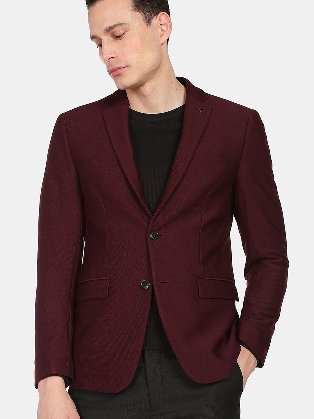 

Arrow Men Solid Single-Breasted Blazers, Red
