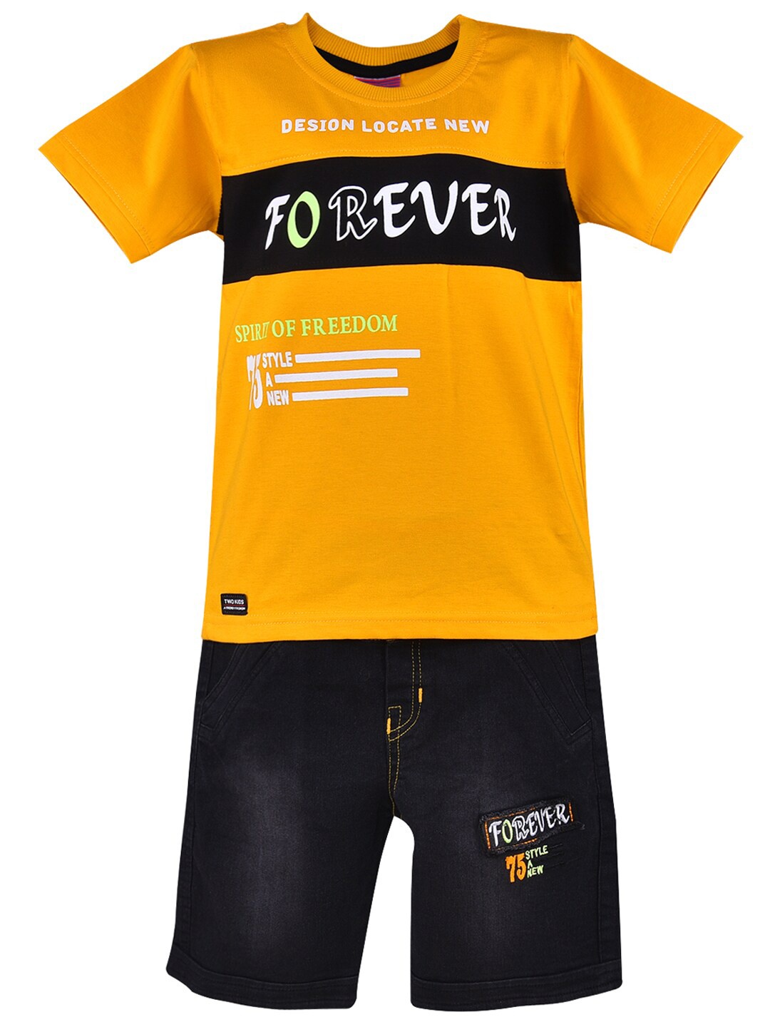 

Wish Karo Boys Printed Cotton Blend T-shirt with Shorts, Yellow