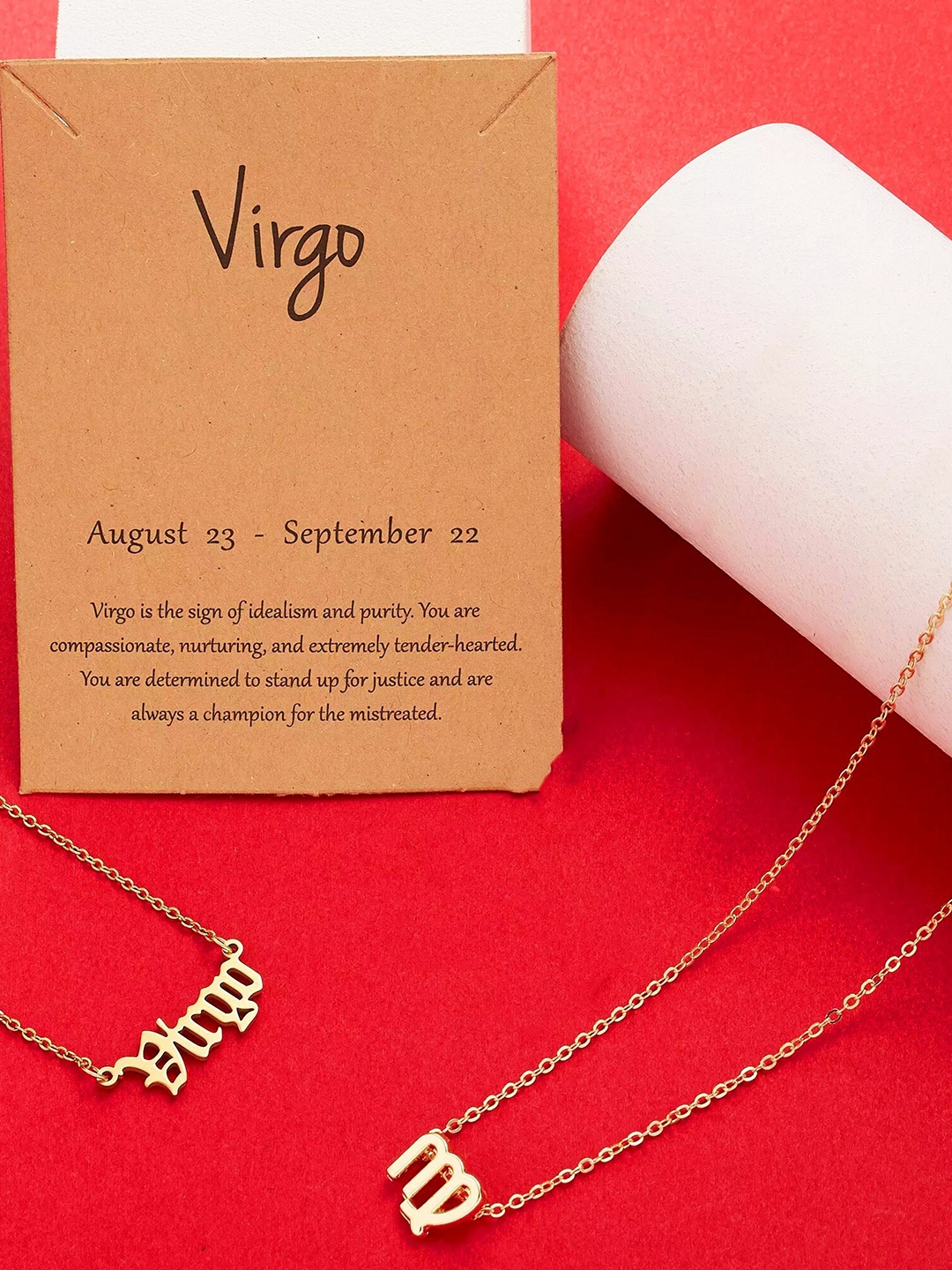 

Pinapes Unisex Gold-Toned Gold-Plated Enamelled Necklace