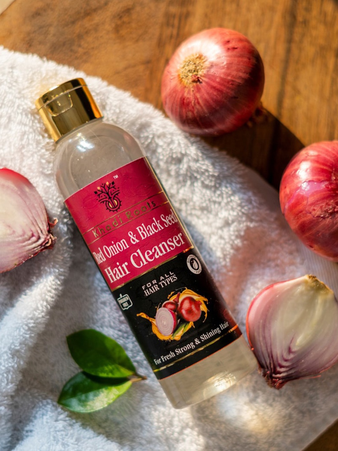 

Khadi Roots Red Onion & Black Seed Oil Shampoo, Off white