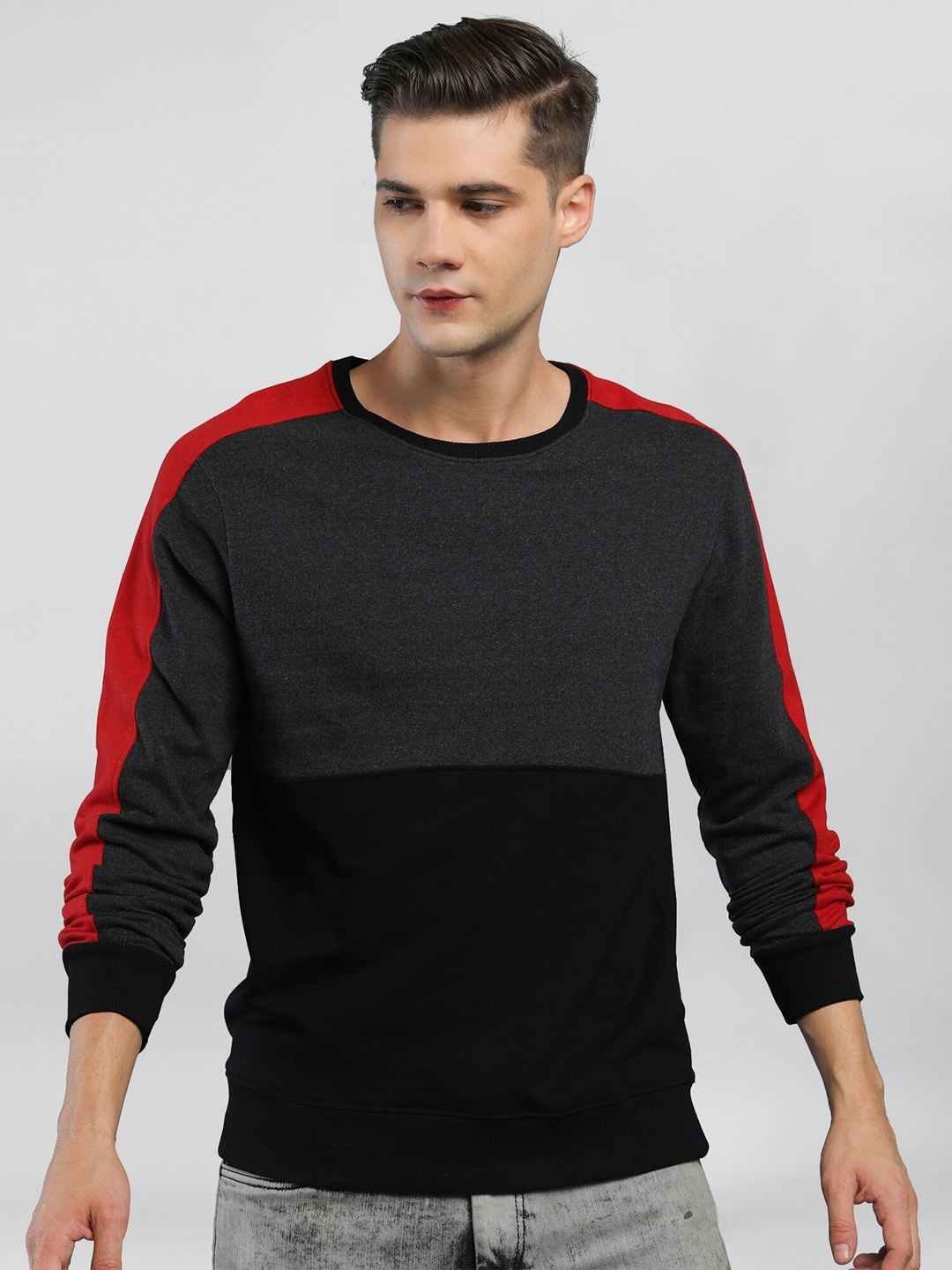 

Maniac Men Grey Colourblocked Applique Slim Fit T-shirt