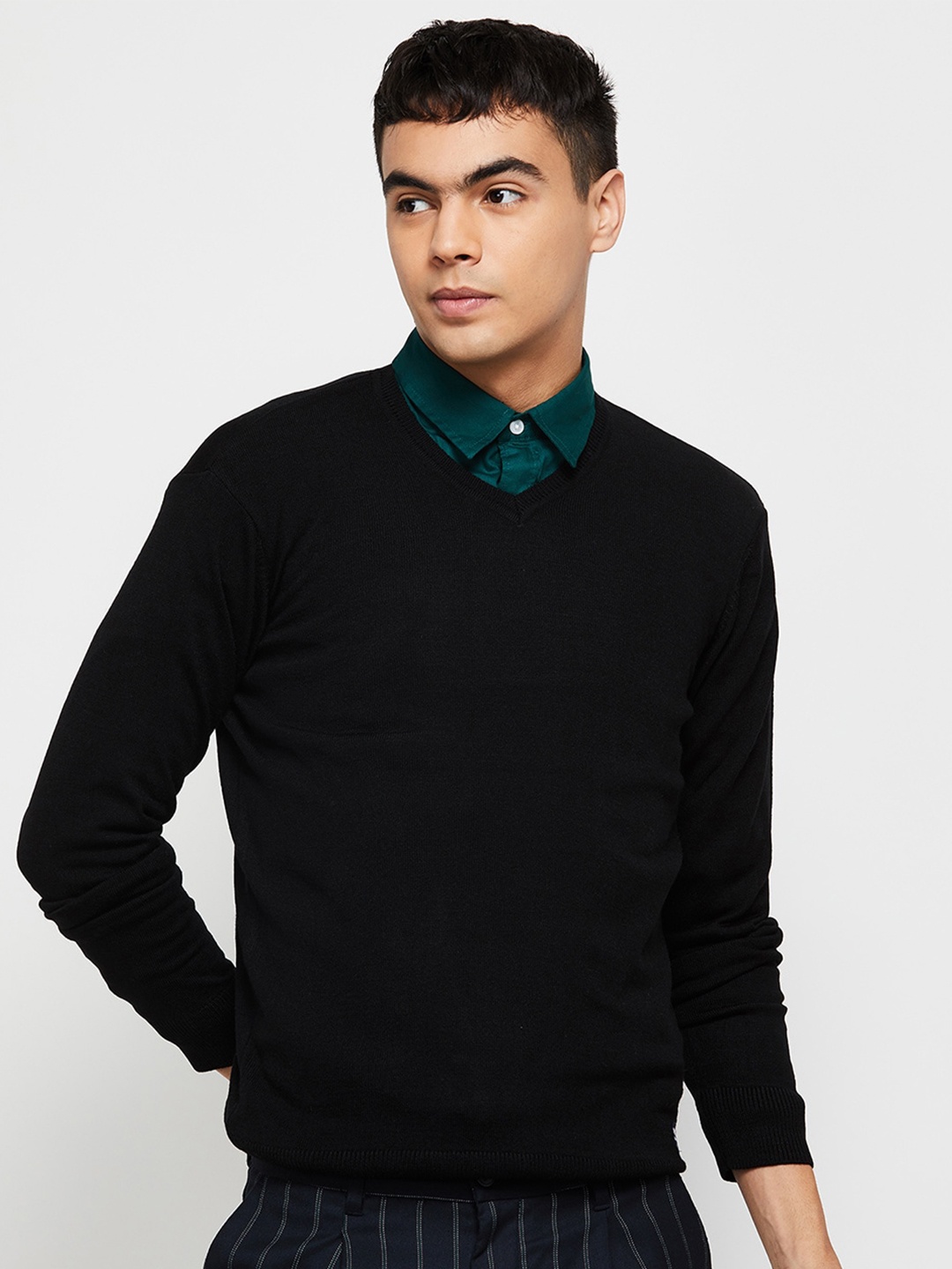 

max Men Black Pullover