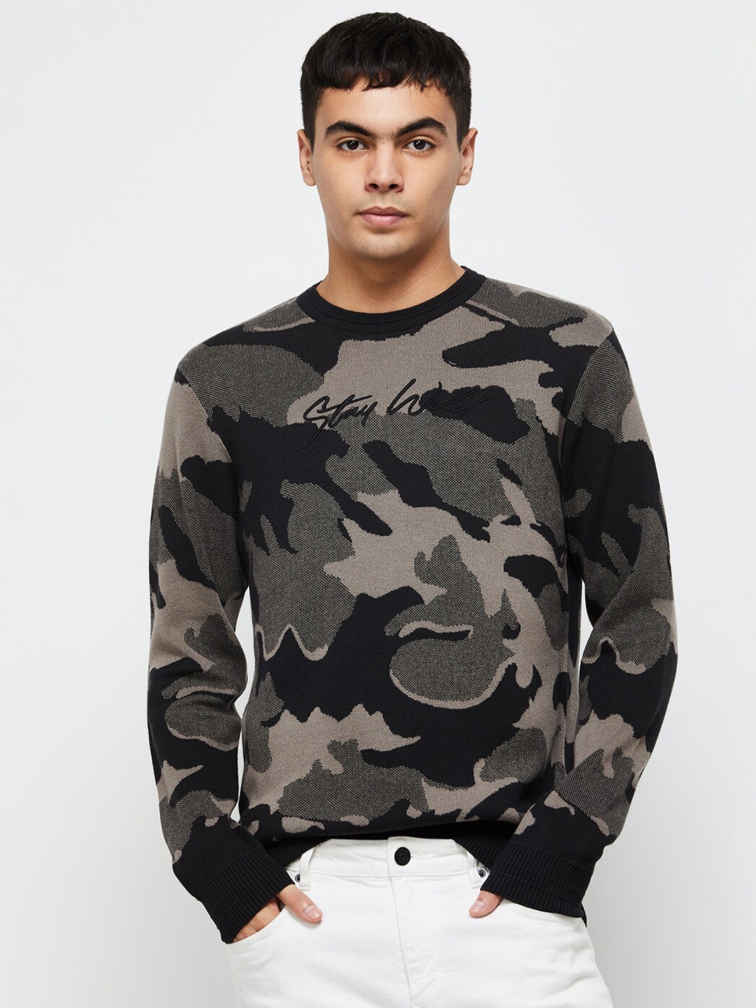 

max Men Green & Cream-Coloured Pullover