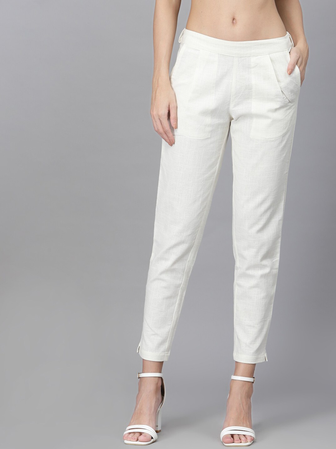 

Ragavi Women Tapered Fit Pleated Cotton Cropped Cigarette Trouser, Off white