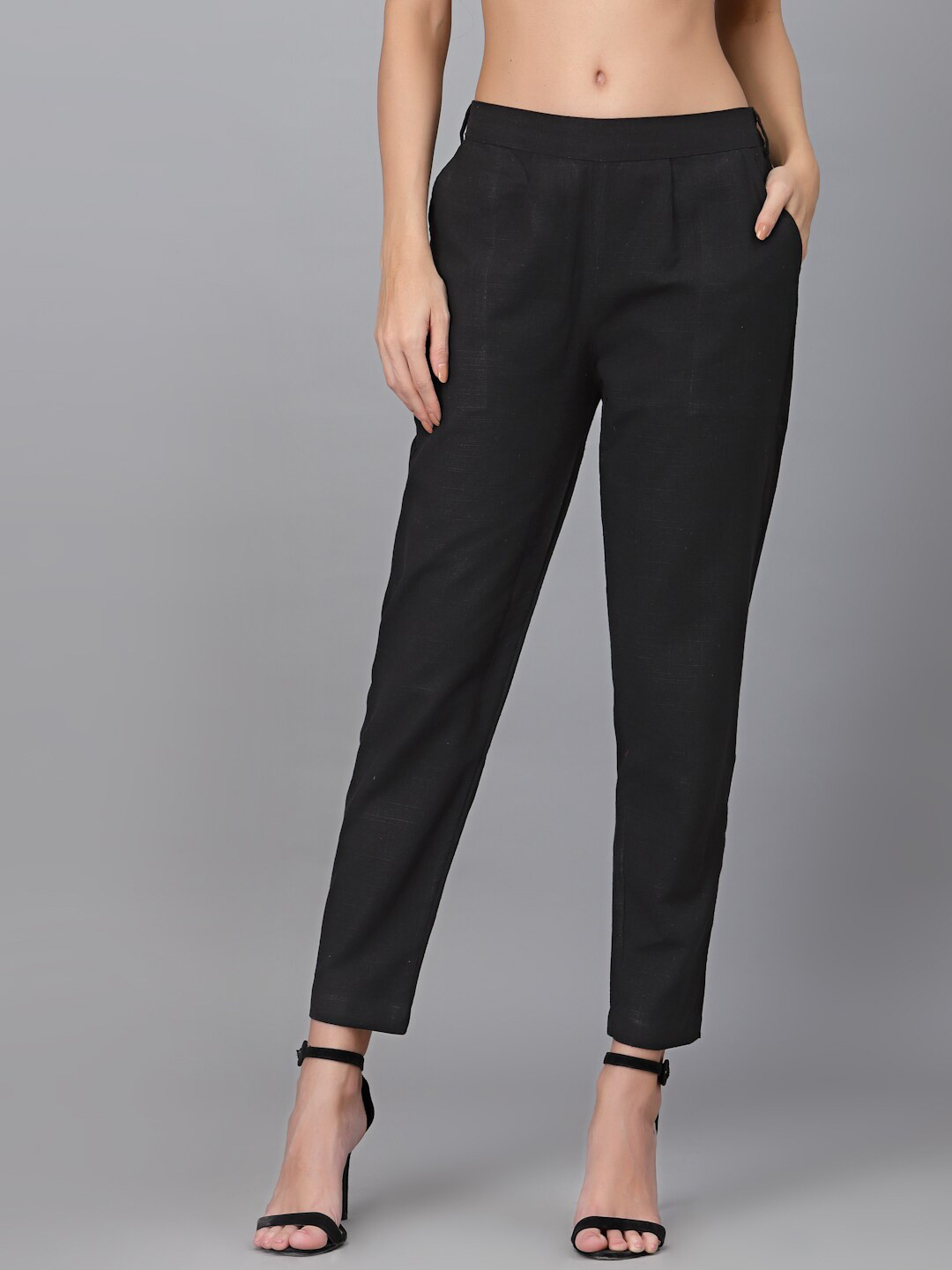 

Ragavi Women Tapered Fit Pleated Cotton Cropped Cigarette Trouser, Black