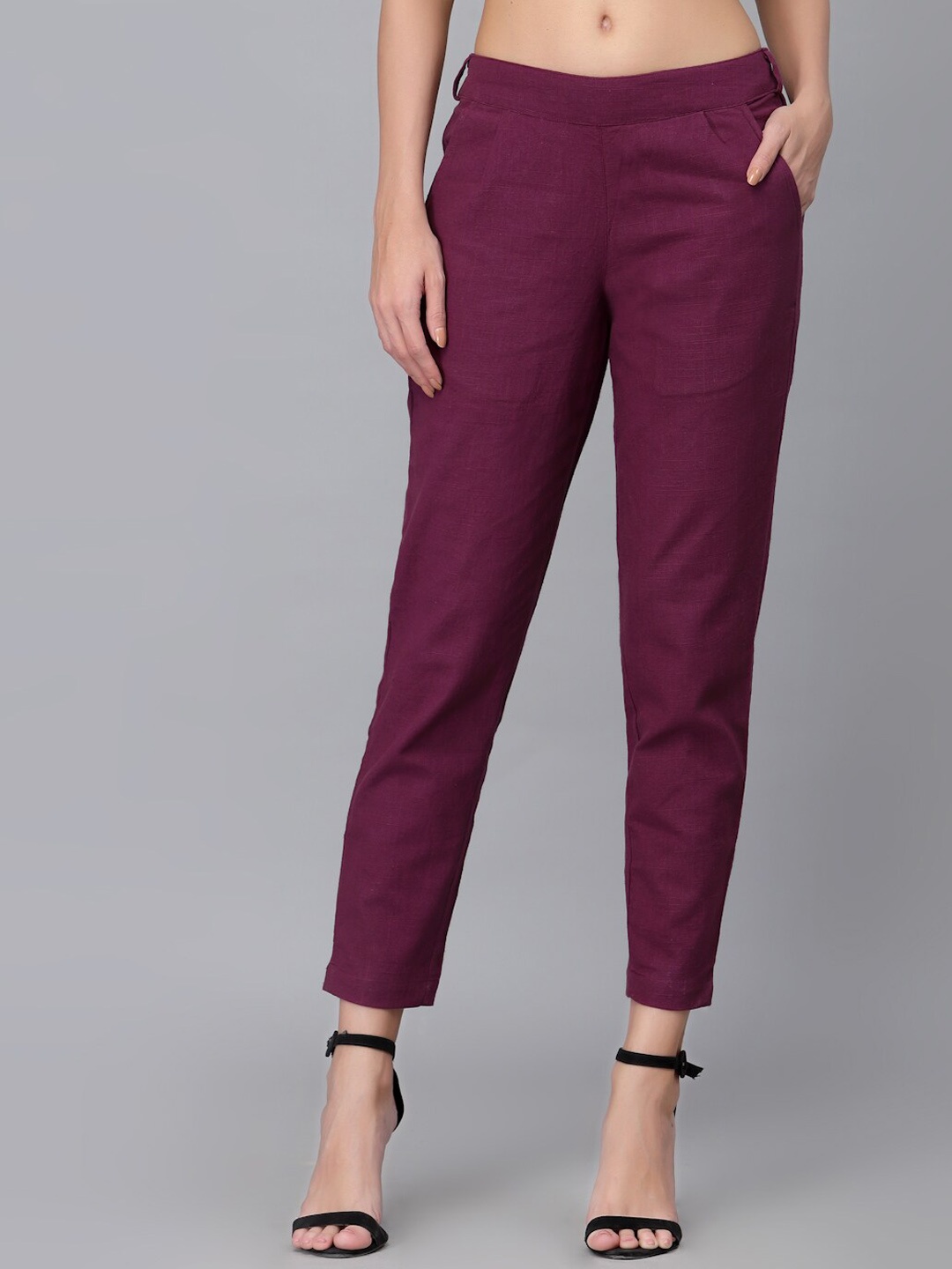 

Ragavi Women Tapered Fit Pleated Cotton Cropped Cigarette Trouser, Mauve