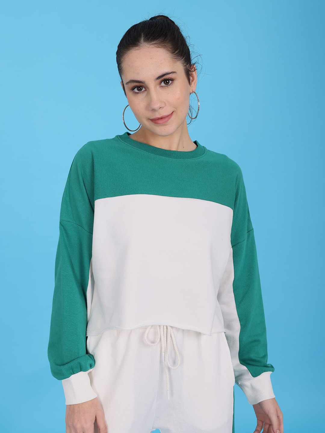 

Flying Machine Women Lightweight High Neck Colourblocked Sweatshirt, White