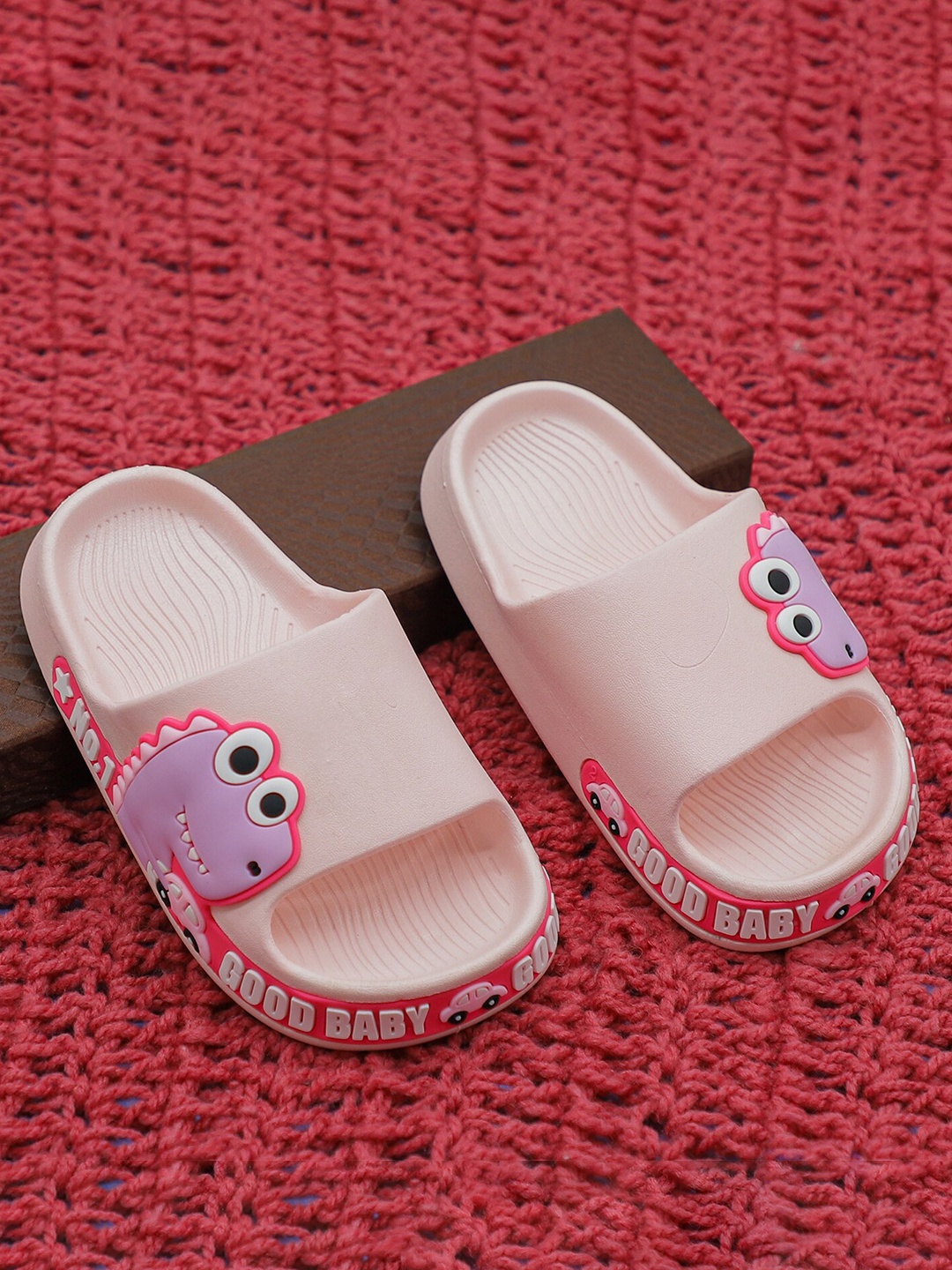 

FEETWELL SHOES Unisex Kids Rubber Sliders, Pink