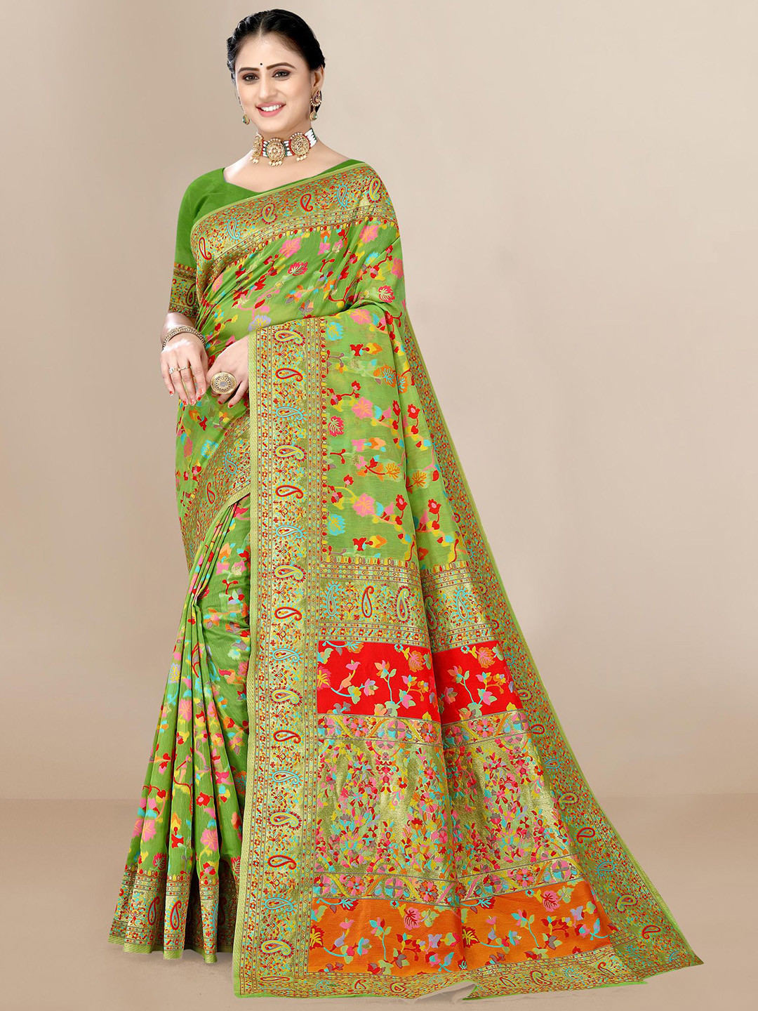 

VAIRAGEE Woven Design Silk Blend Saree, Green