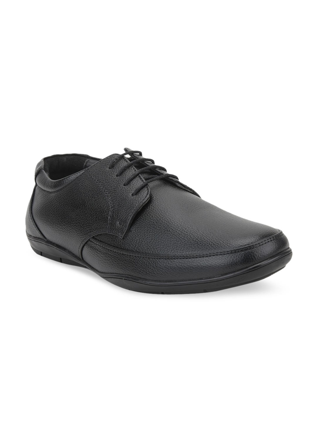

Liberty Men Solid Formal Shoes, Black