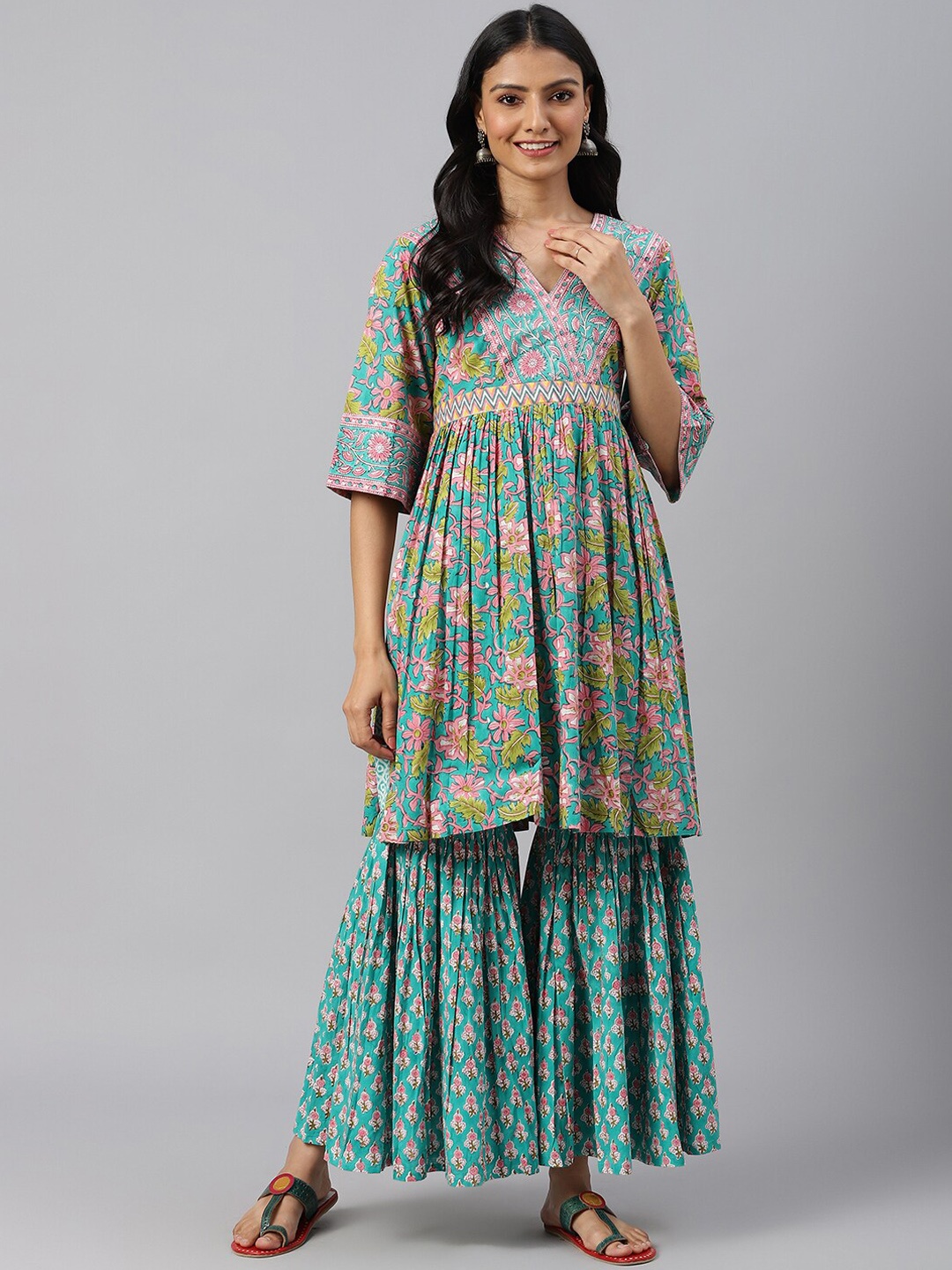 

SHRINKHLA Women Sea Green & Pink Floral Printed Anarkali Cotton Kurta