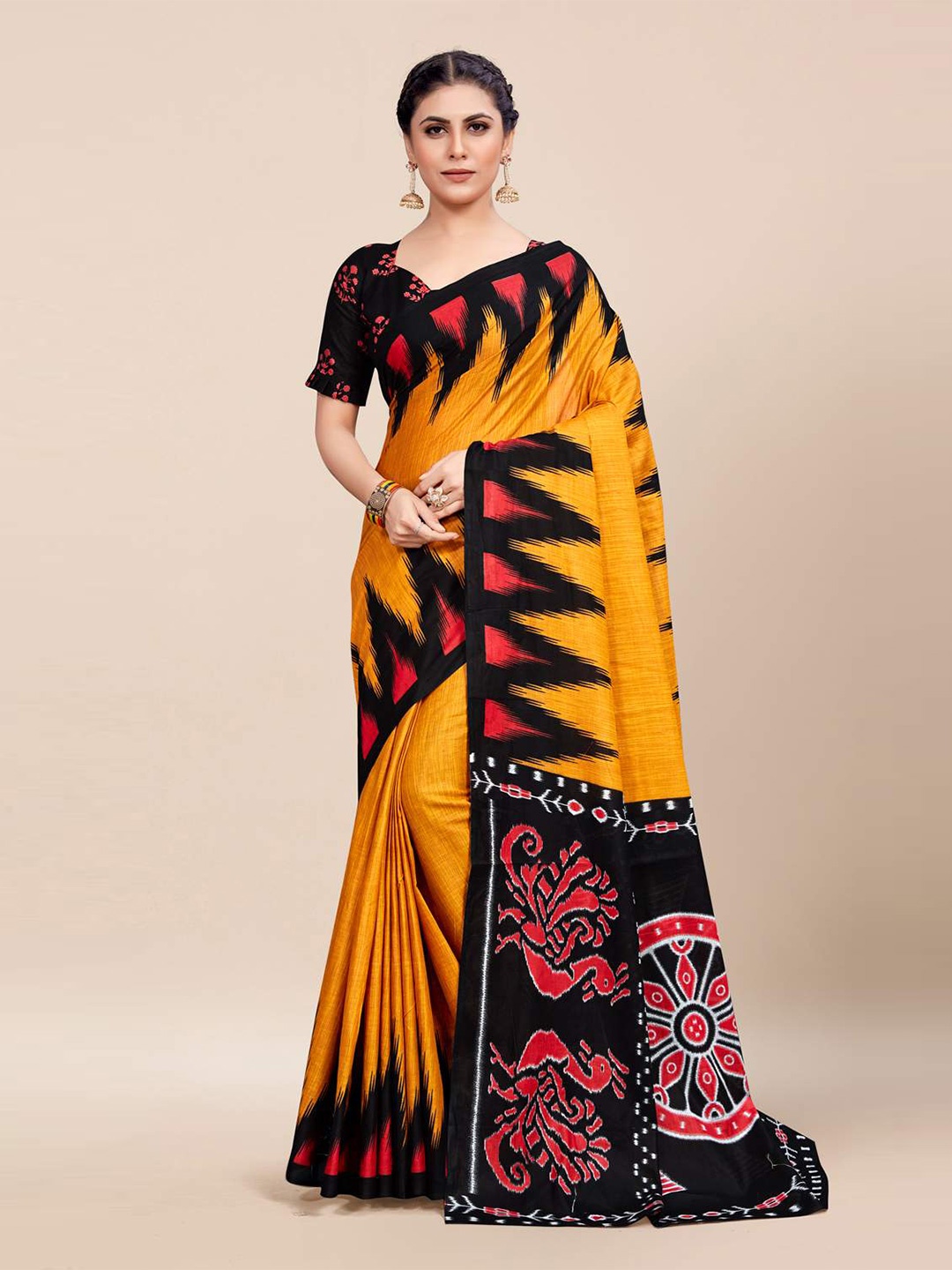 

KARAGIRI Yellow & Black Ethnic Motifs Gadwal Saree