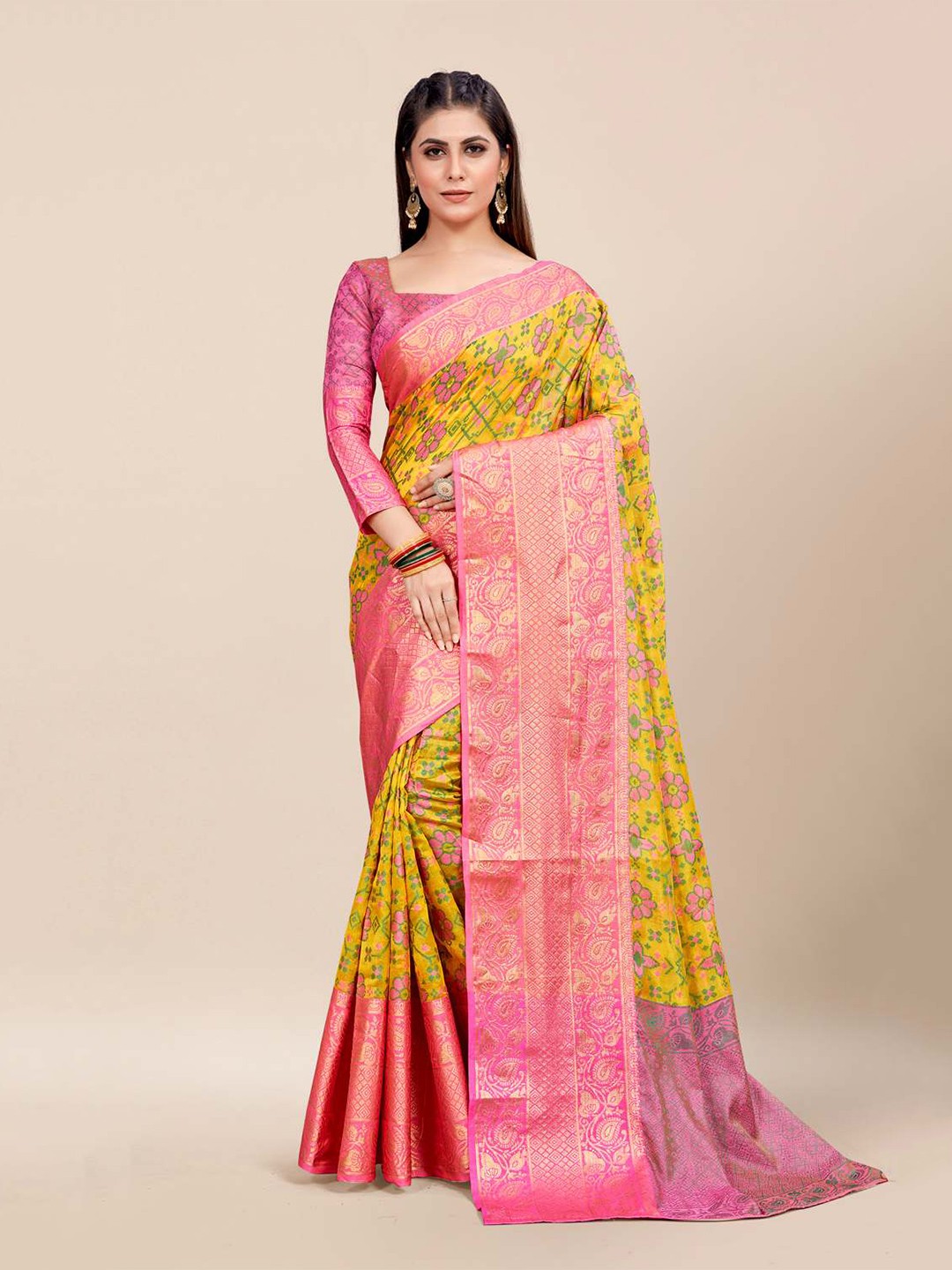 

KARAGIRI Floral Zari Silk Blend Banarasi Saree, Yellow