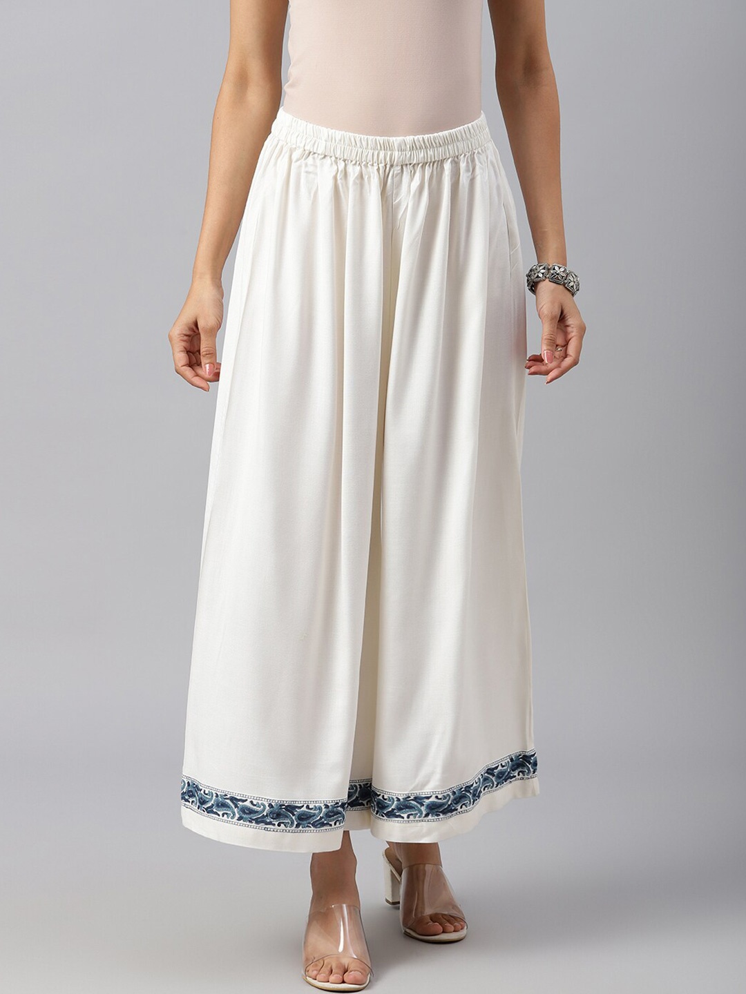 

SHRINKHLA Women White & Blue Floral Printed Ethnic Palazzos