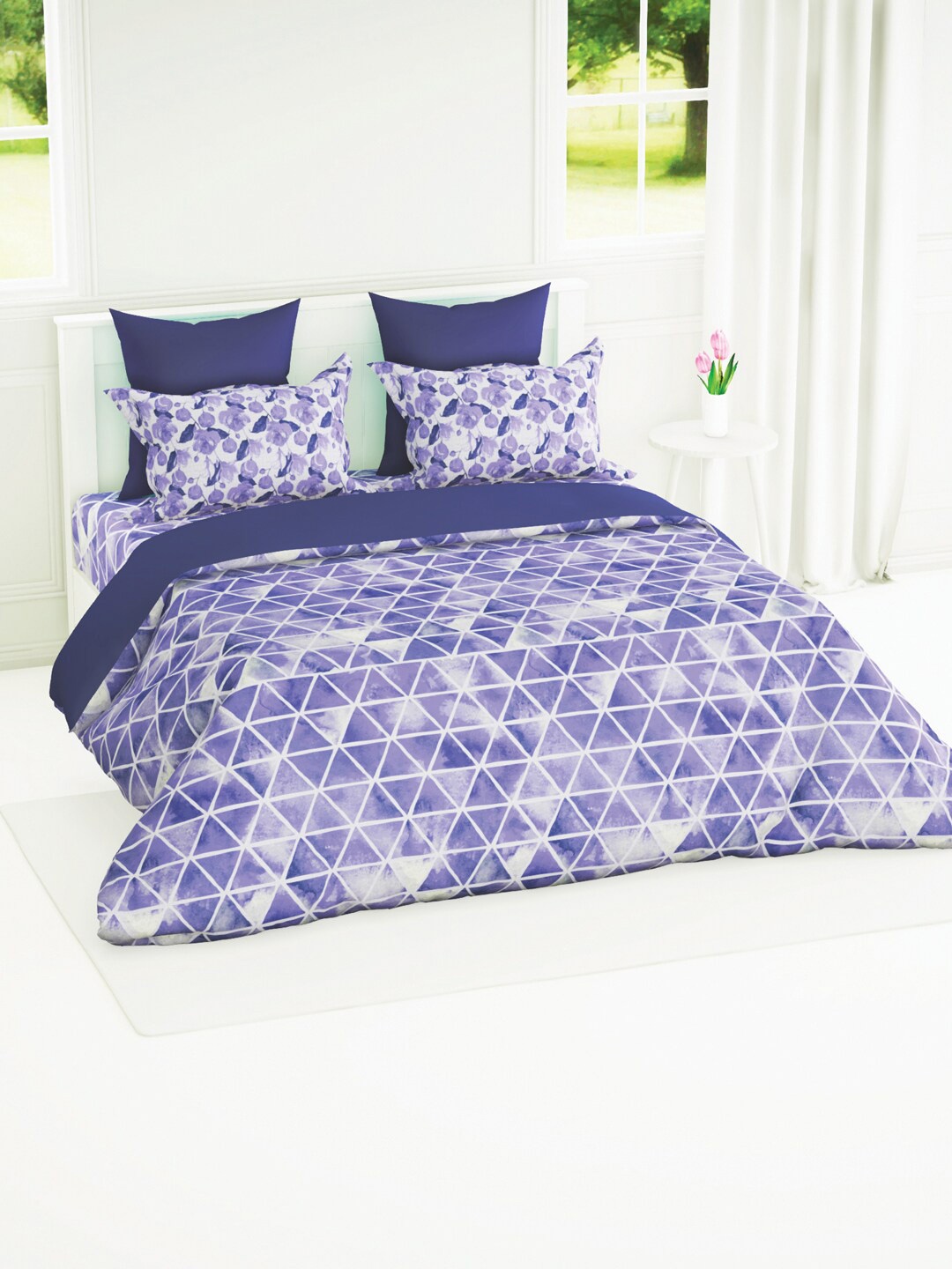 

BIANCA Blue & White Geometric 144 TC Single Bedsheet with 1 Pillow Covers
