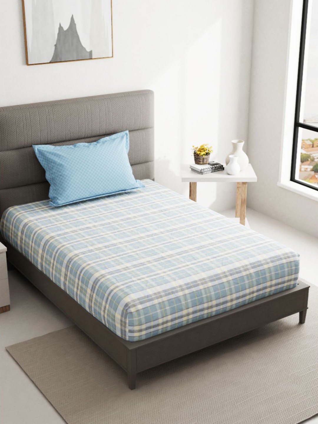 

BIANCA White & Blue 144 TC Single Bedsheet with 1 Pillow Covers