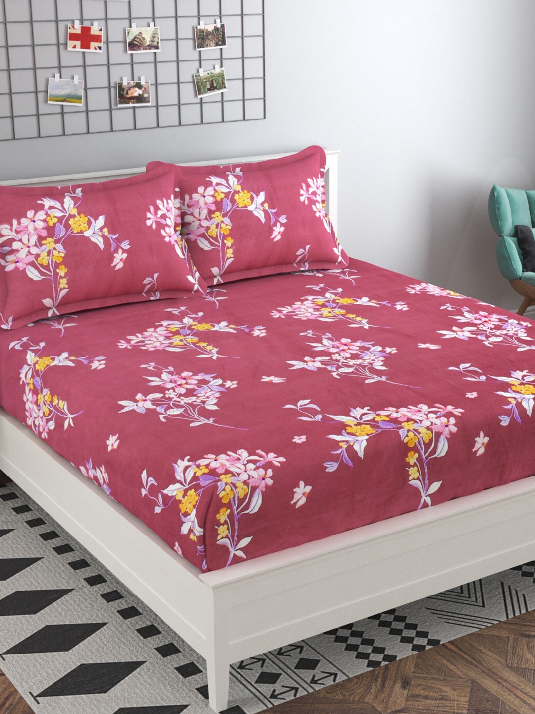

MAFATLAL Maroon & Blue Floral 160 TC Queen Bedsheet with 2 Pillow Covers