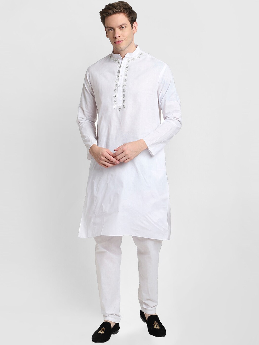 

DEVOILER Men White Embroidered Thread Work Kurta