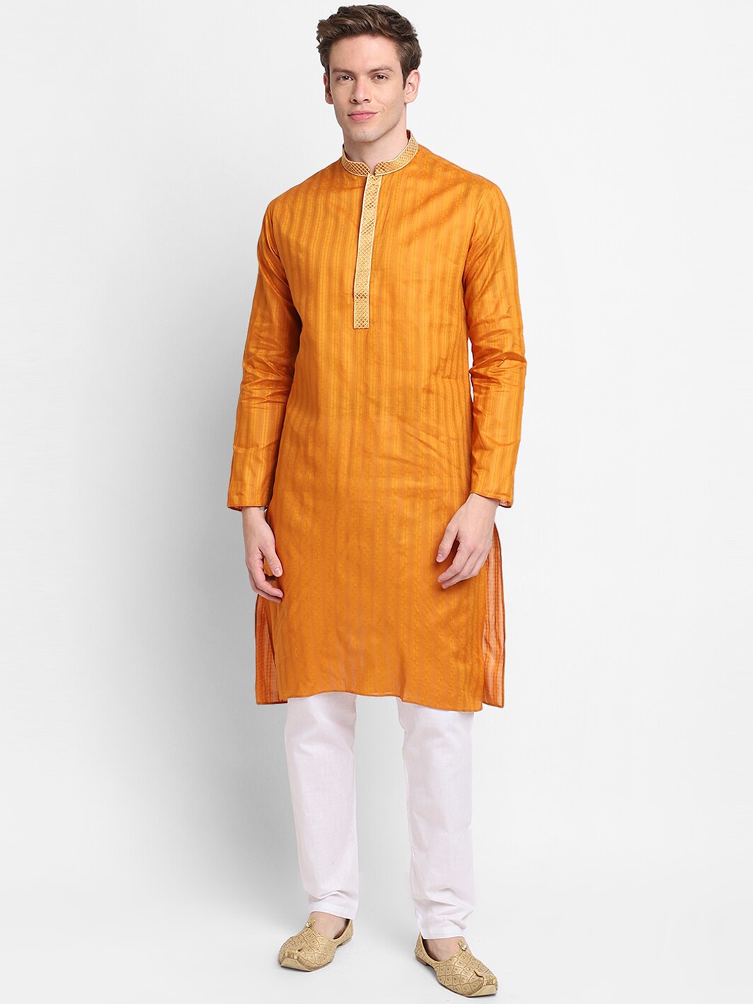 

DEVOILER Men Mustard Yellow Embroidered Thread Work Kurta