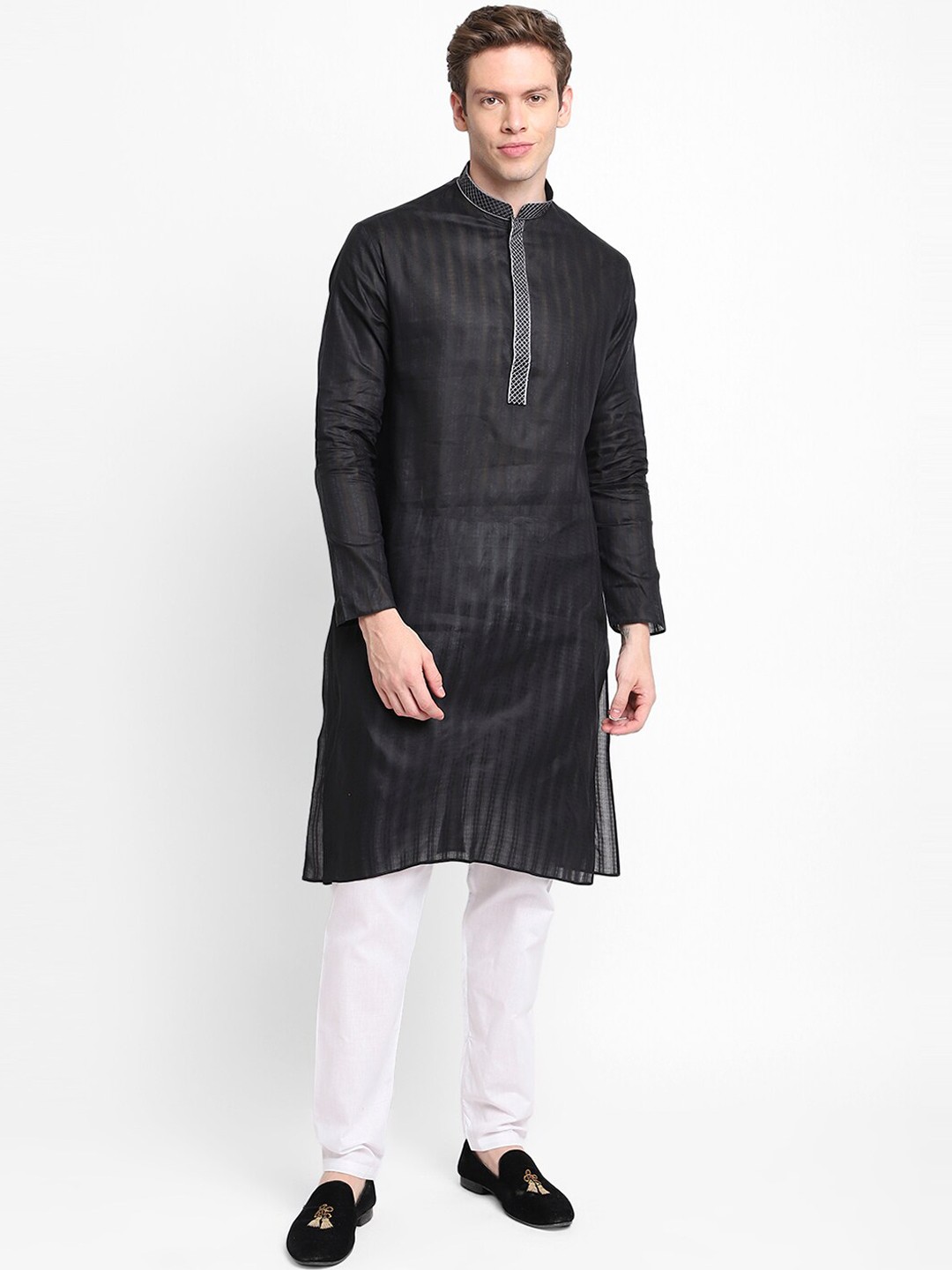 

DEVOILER Men Black Thread Work Kurta