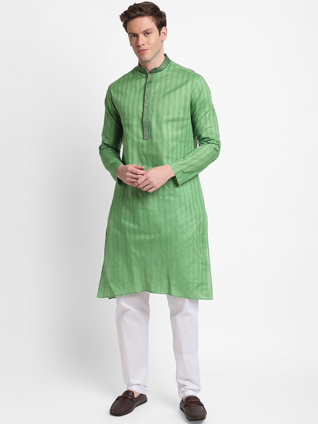 

DEVOILER Men Green Striped Pure Cotton Kurta