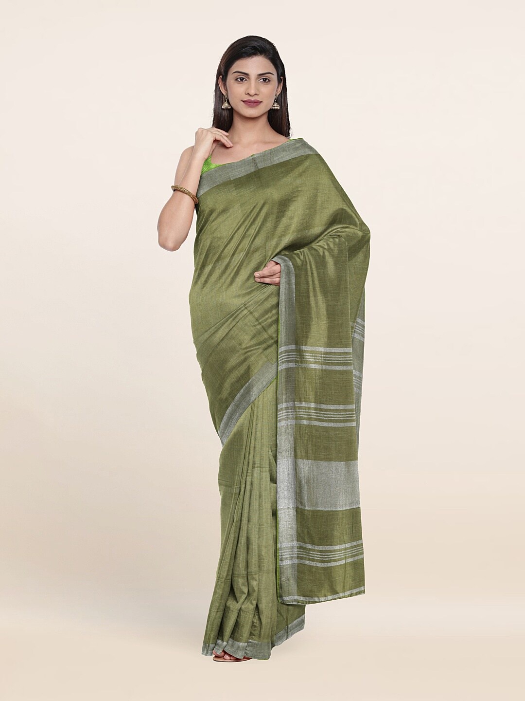 

Pothys Green & Silver-Toned Zari Linen Blend Saree