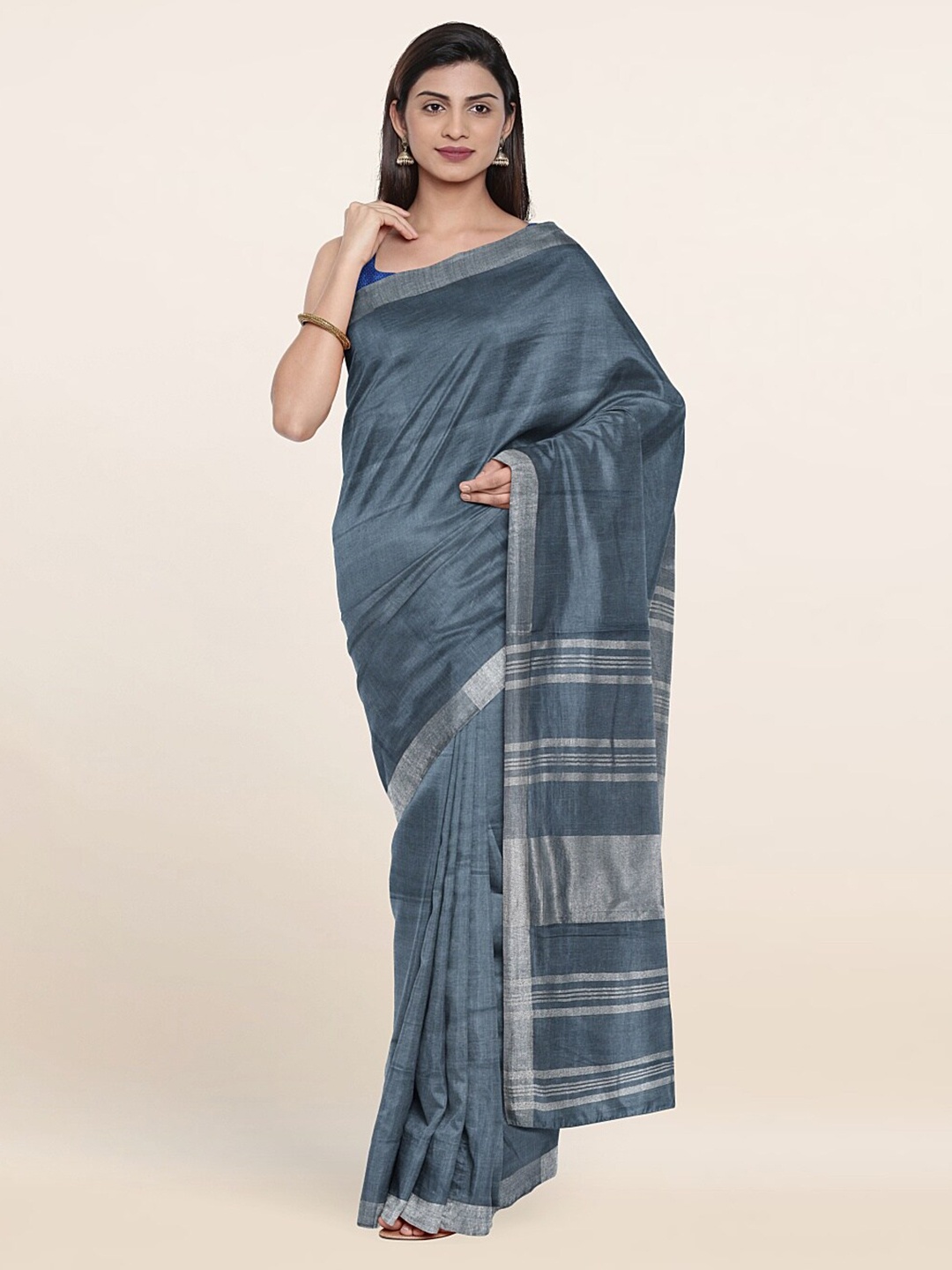 

Pothys Printed Zari Linen Blend Saree, Grey