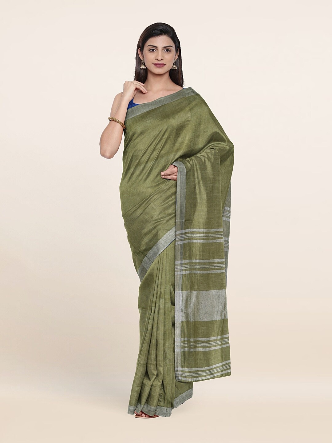 

Pothys Green & Silver-Toned Zari Linen Blend Saree