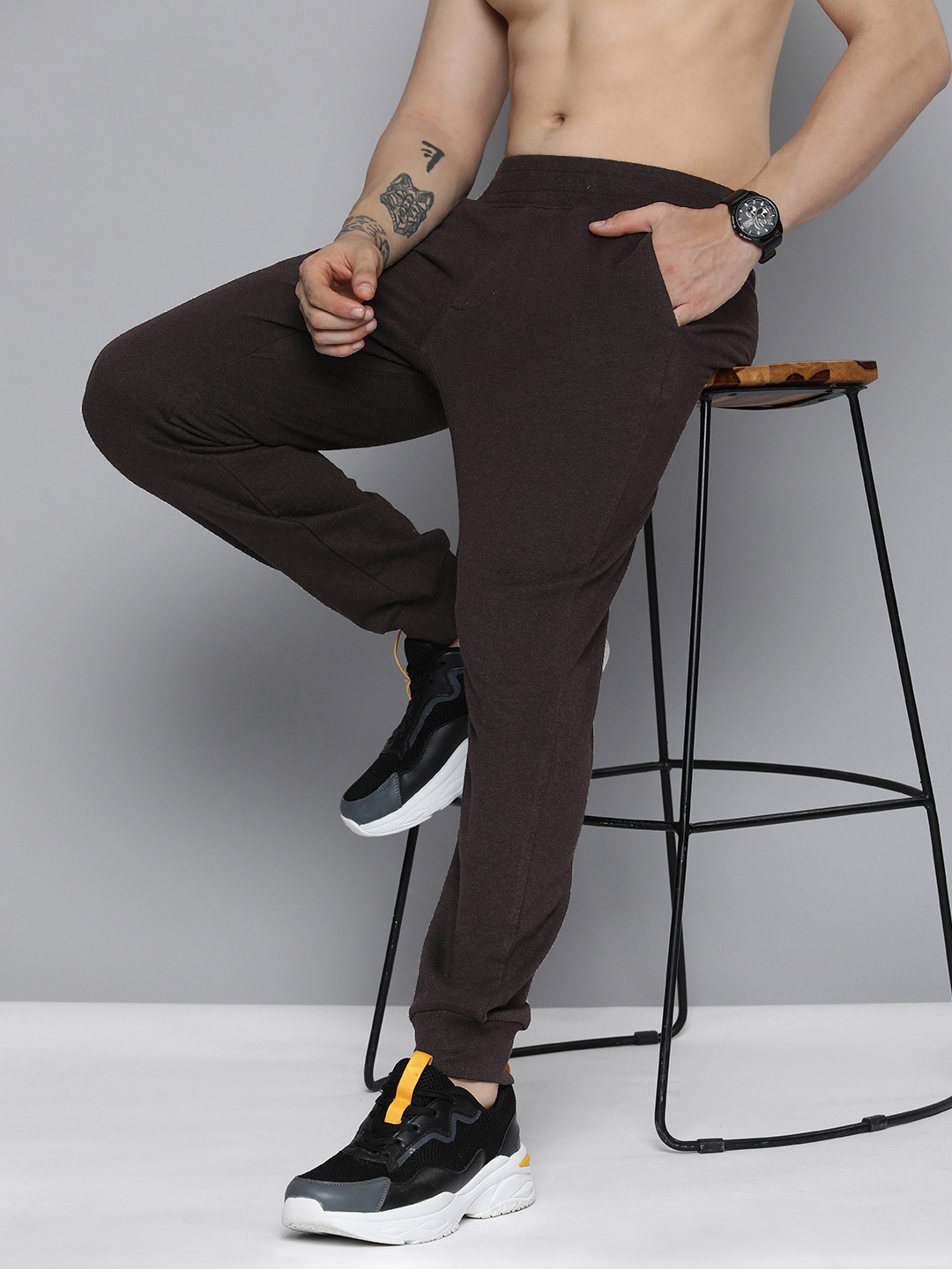 

HERE&NOW Men Brown Solid Knitted Joggers