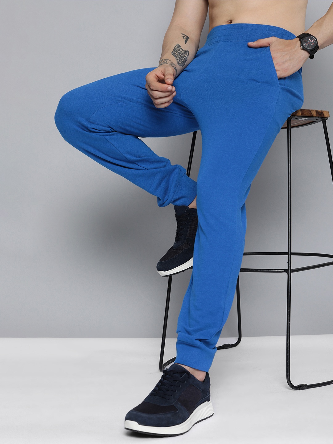 

HERE&NOW Men Blue Solid Joggers
