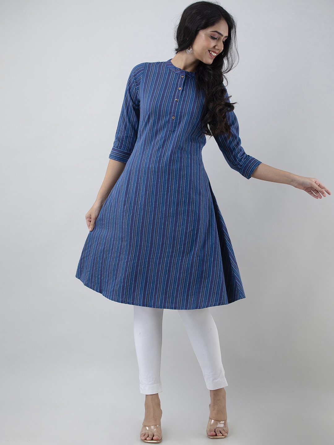 

PREKSHA Women Striped Thread Work Kurta, Navy blue